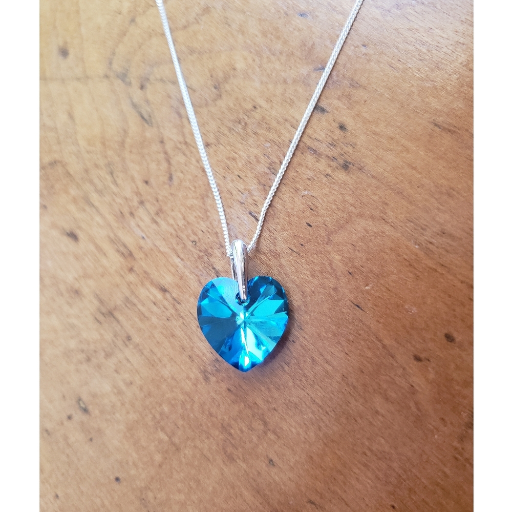 Sterling Silver Crystal Necklace - silver/blue - heart shapped